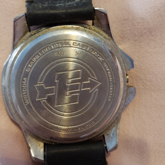 Watch - Picture 3 of 3